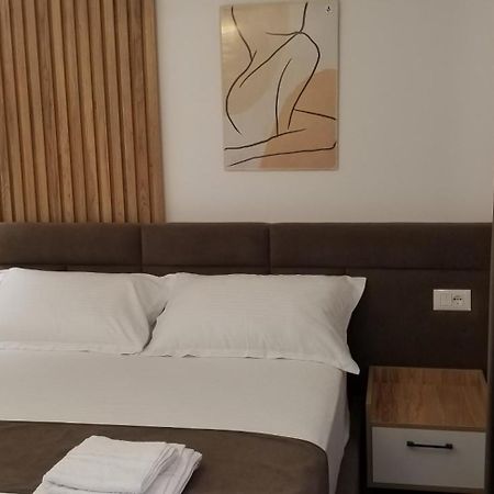 טיראנה 2A New Bazaar Apartment מראה חיצוני תמונה